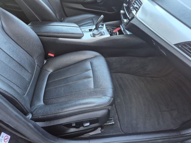 BMW 530d TOURING xDrive 265ch 