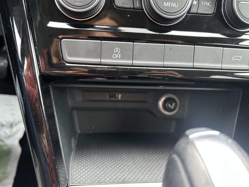 VOLKSWAGEN TOURAN 2.0 TDI 150CH Confortline / 7 Places / Garantie 24 Mois