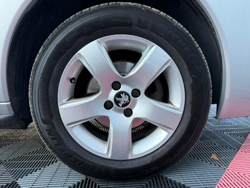 PEUGEOT 3008 1.6 BlueHDi 120CV BVA