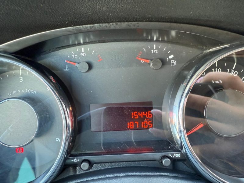 PEUGEOT 3008 1.6 BlueHDi 120CV BVA