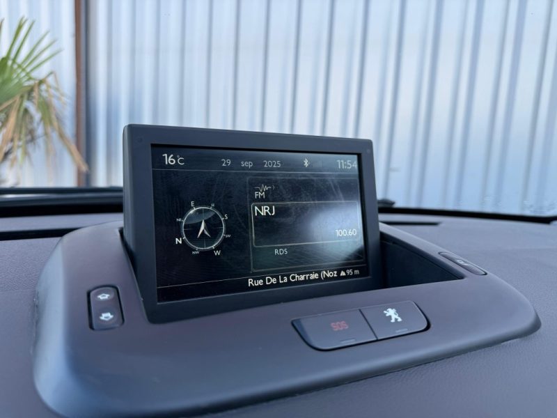 PEUGEOT 3008 1.6 BlueHDi 120CV BVA