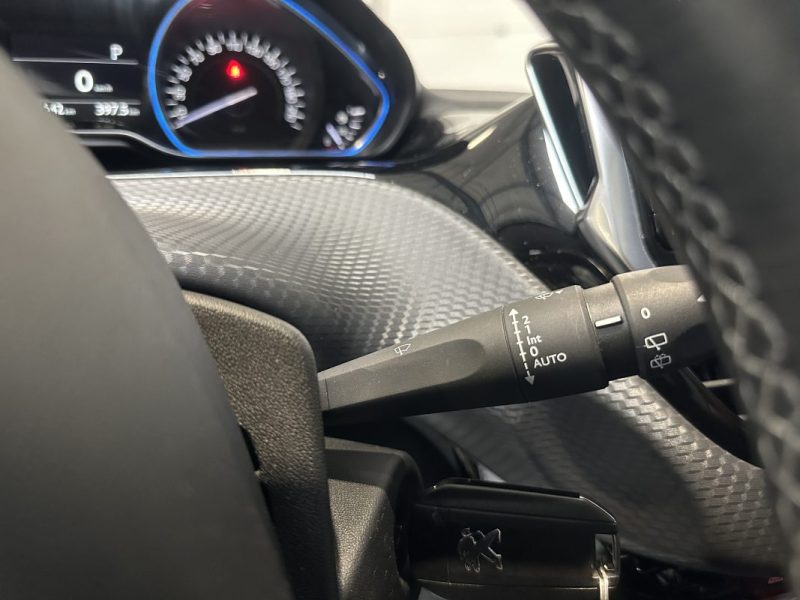 PEUGEOT 2008 1.2 PureTech 110ch CROSSWAY EAT6 - 1e MAIN - DISTRI NEUVE - CAMERA + CARPLAY