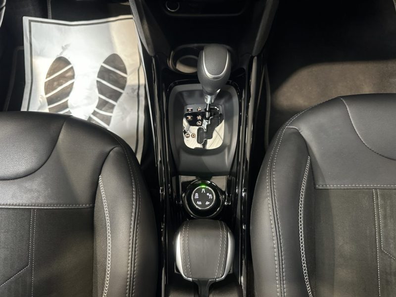 PEUGEOT 2008 1.2 PureTech 110ch CROSSWAY EAT6 - 1e MAIN - DISTRI NEUVE - CAMERA + CARPLAY