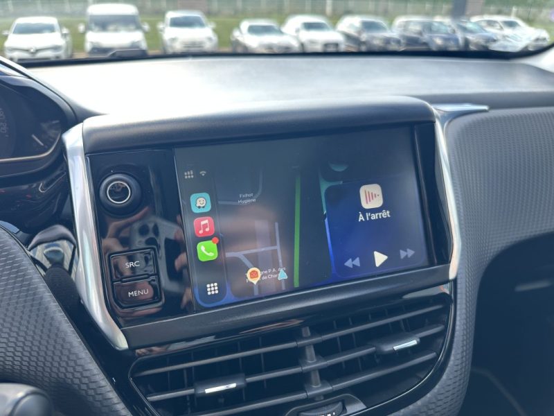 PEUGEOT 2008 1.2 PureTech 110ch CROSSWAY EAT6 - 1e MAIN - DISTRI NEUVE - CAMERA + CARPLAY