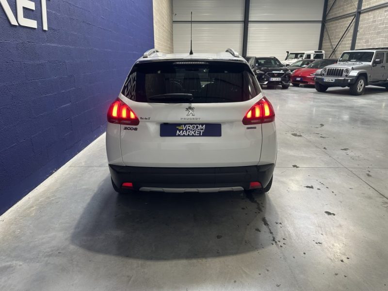 PEUGEOT 2008 1.2 PureTech 110ch CROSSWAY EAT6 - 1e MAIN - DISTRI NEUVE - CAMERA + CARPLAY