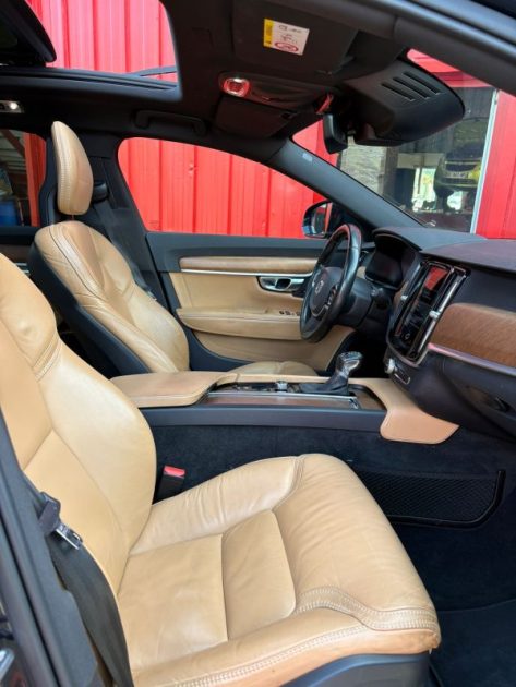 VOLVO V90 D4 190ch Momentum Geartronic 2017