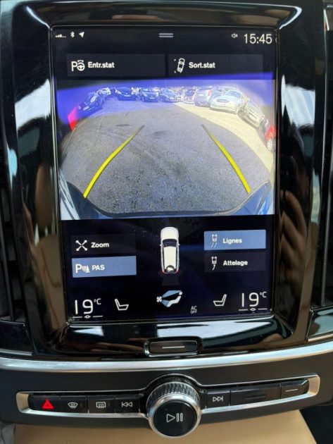 VOLVO V90 D4 190ch Momentum Geartronic 2017