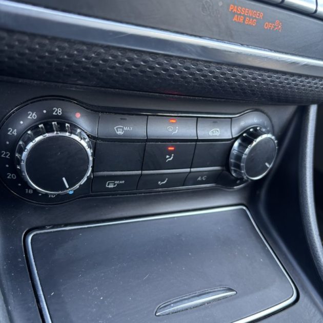 MERCEDES CLASSE A 180 d Fascination 110 cv  