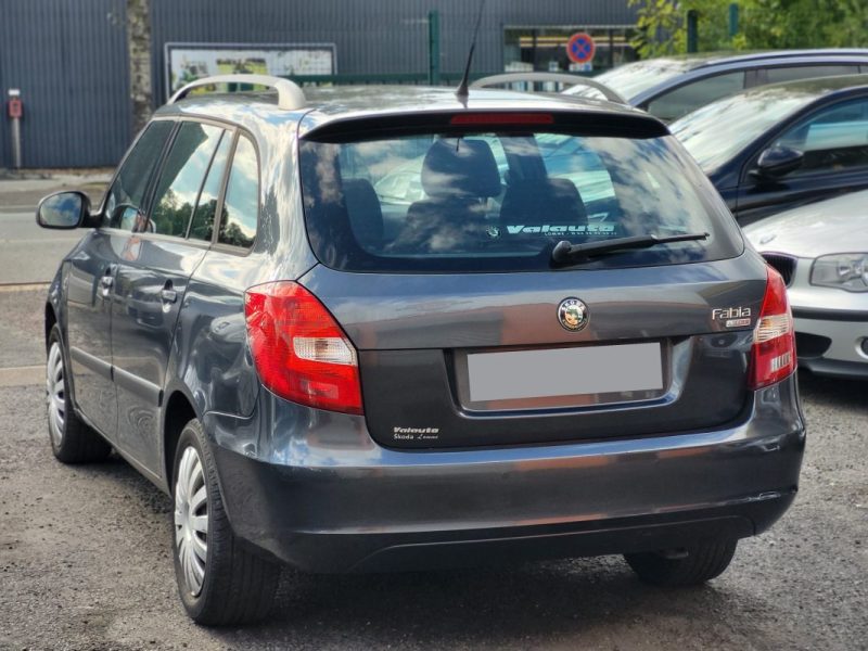 SKODA FABIA 1.9 TDI 105 cv - AMBIENTE - Garantie 12 Mois 