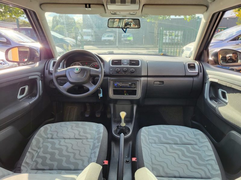 SKODA FABIA 1.9 TDI 105 cv - AMBIENTE - Garantie 12 Mois 