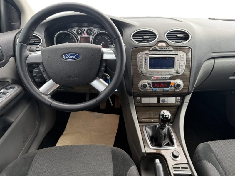 FORD FOCUS GHIA 1.6i 115ch 