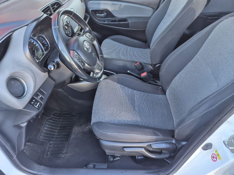 TOYOTA YARIS HYBRID 100H HYBRID BUSINESS 5p 2016