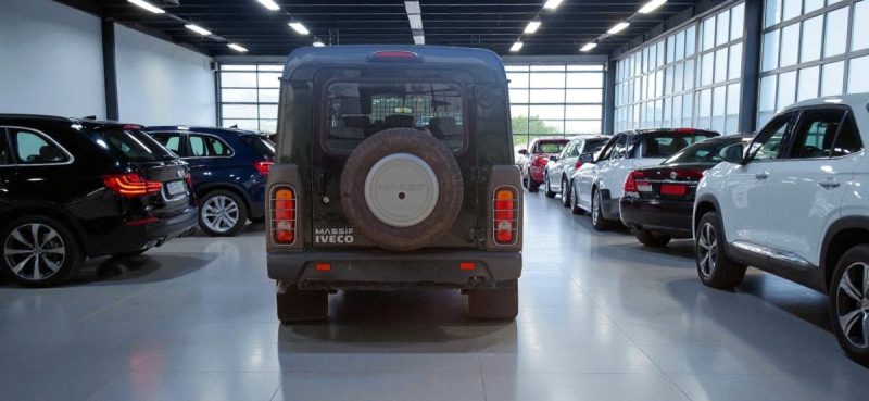 IVECO MASSIF 3.0HPI CHASSIS LONG 2010 1ER MAIN IDEM DEFENDER