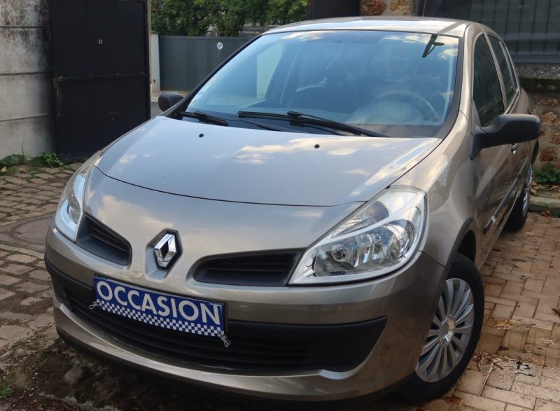 RENAULT CLIO AUTHENTIQUE 1.5DCI 70 2009
