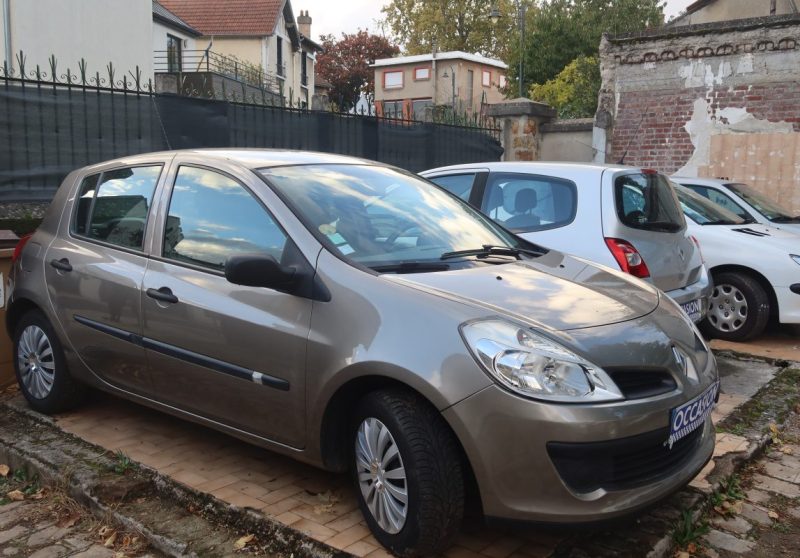 RENAULT CLIO AUTHENTIQUE 1.5DCI 70 2009