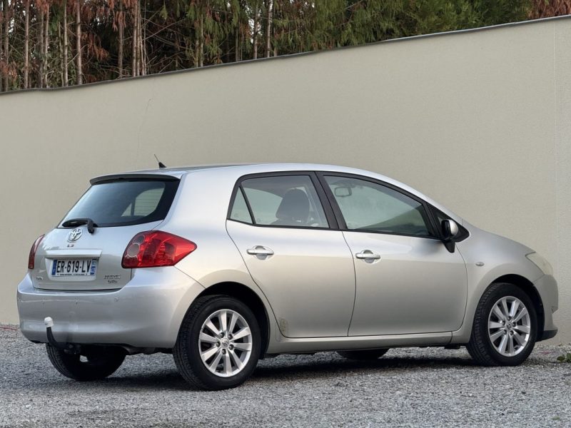 TOYOTA AURIS 126CV D4D LINEA TERRA 2007 229 000KM 