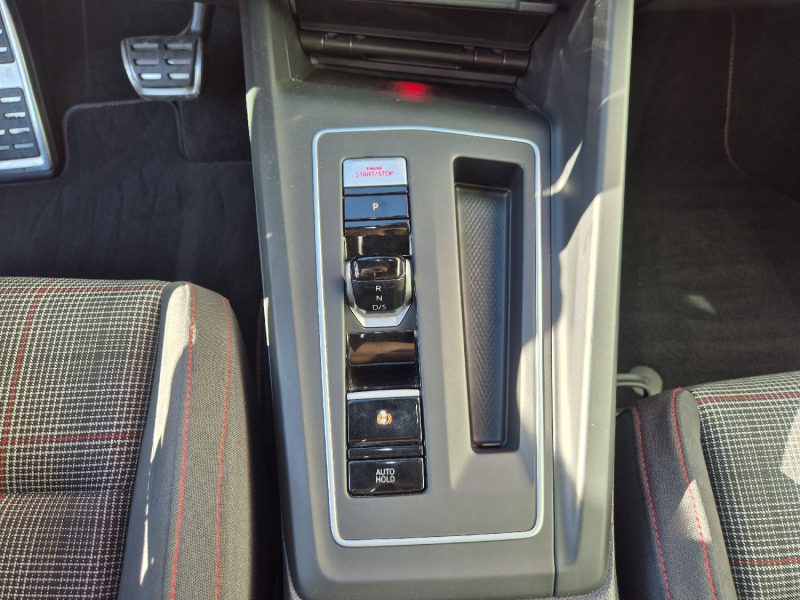VOLKSWAGEN  GOLF 2.0 TSI 245 DSG7 GTI 2022