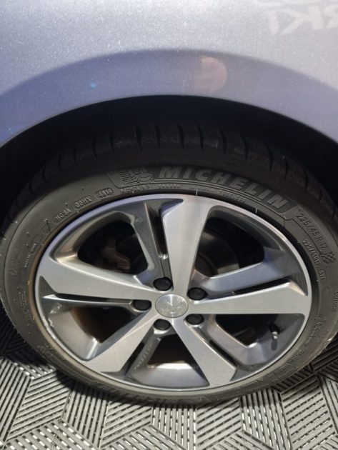 PEUGEOT PEUGEOT 308 SW 1.2 PURETECH 130 Cv - FINITION GT LINE - BOITE AUTOMATIQUE - ENTRETIEN COMPLET - GPS - CAMÉRA DE RECUL  1.2 PureTech 130ch E6.c S&S Allure EAT8 2019