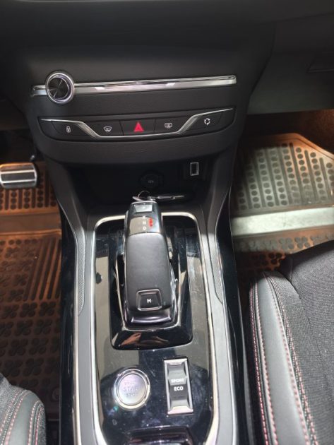 PEUGEOT PEUGEOT 308 SW 1.2 PURETECH 130 Cv - FINITION GT LINE - BOITE AUTOMATIQUE - ENTRETIEN COMPLET - GPS - CAMÉRA DE RECUL  1.2 PureTech 130ch E6.c S&S Allure EAT8 2019