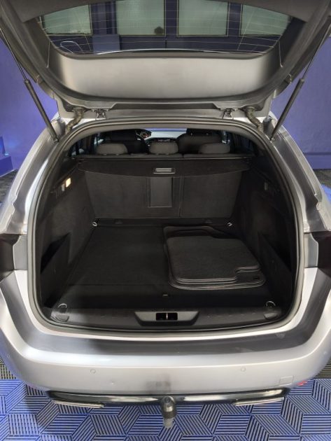 PEUGEOT PEUGEOT 308 SW 1.2 PURETECH 130 Cv - FINITION GT LINE - BOITE AUTOMATIQUE - ENTRETIEN COMPLET - GPS - CAMÉRA DE RECUL  1.2 PureTech 130ch E6.c S&S Allure EAT8 2019