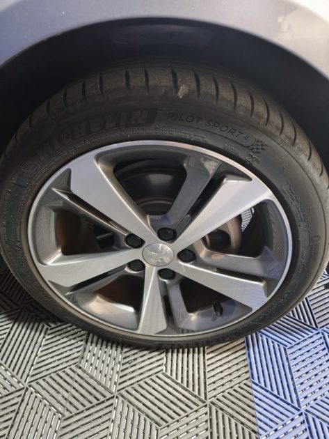 PEUGEOT PEUGEOT 308 SW 1.2 PURETECH 130 Cv - FINITION GT LINE - BOITE AUTOMATIQUE - ENTRETIEN COMPLET - GPS - CAMÉRA DE RECUL  1.2 PureTech 130ch E6.c S&S Allure EAT8 2019