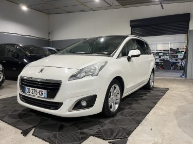 PEUGEOT 5008 ALLURE 2.0 HDi 150CH 
