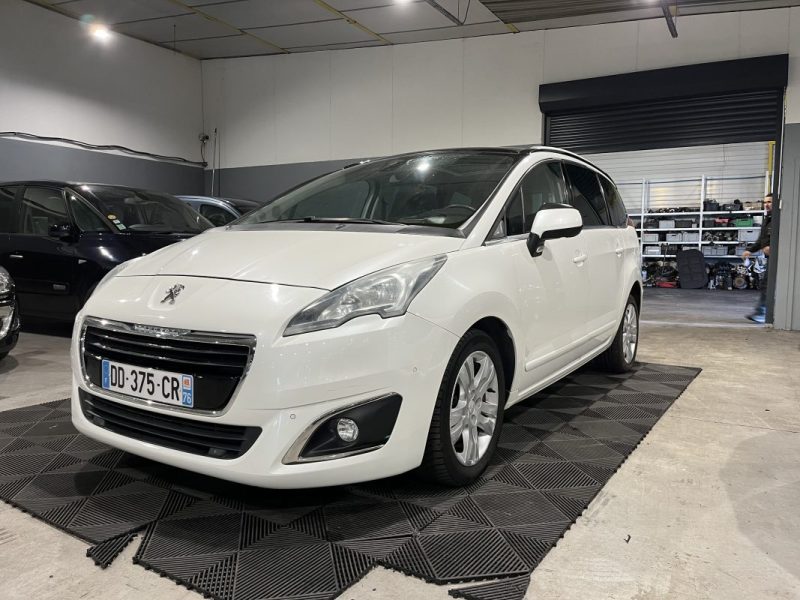 PEUGEOT 5008 ALLURE 2.0 HDi 150CH 
