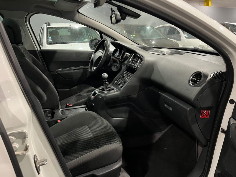 PEUGEOT 5008 ALLURE 2.0 HDi 150CH 