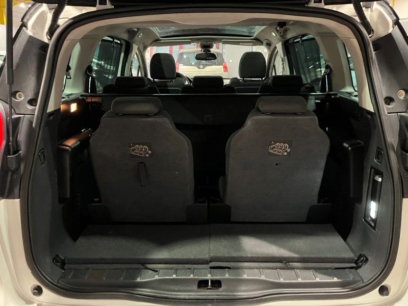 PEUGEOT 5008 ALLURE 2.0 HDi 150CH 