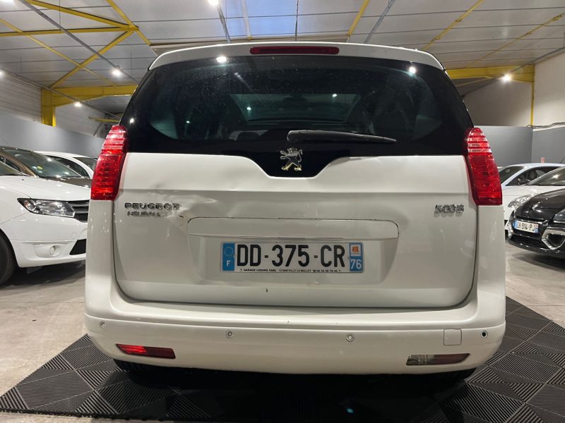 PEUGEOT 5008 ALLURE 2.0 HDi 150CH 