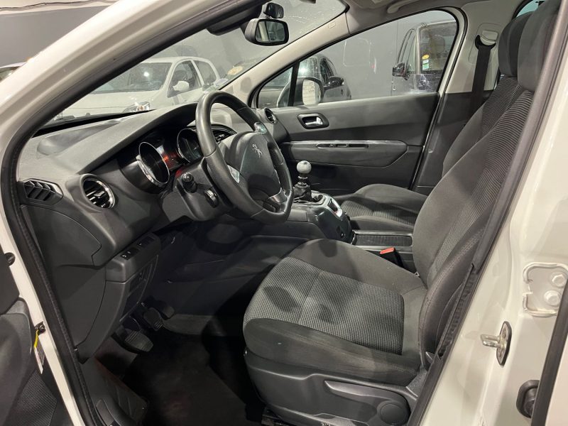 PEUGEOT 5008 ALLURE 2.0 HDi 150CH 