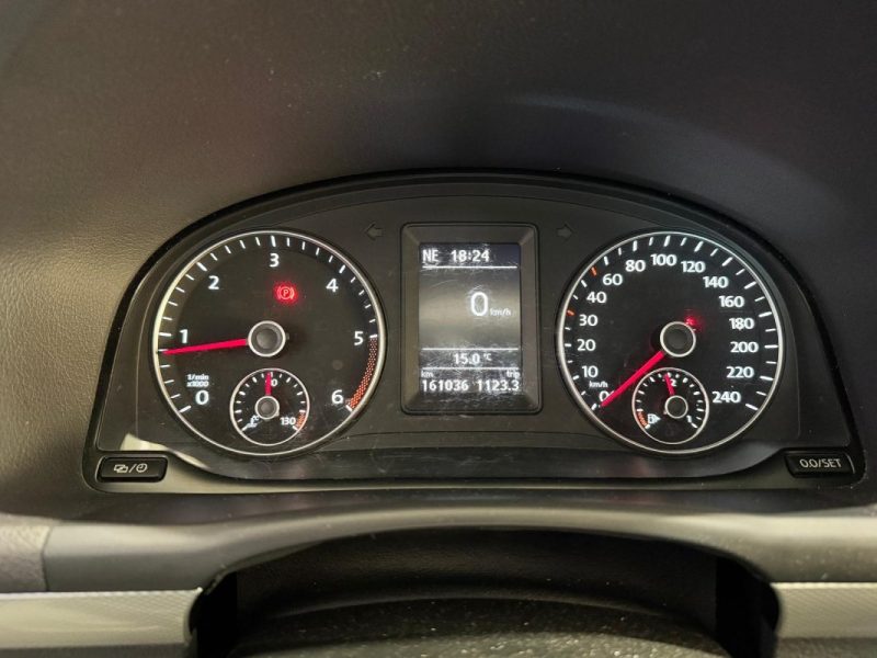 VOLKSWAGEN TOURAN 1.6 TDI 105ch LIFE / DISTRI OK / TOIT OUVRANT