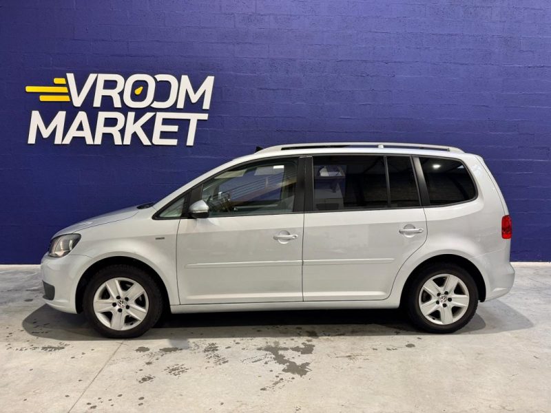 VOLKSWAGEN TOURAN 1.6 TDI 105ch LIFE / DISTRI OK / TOIT OUVRANT