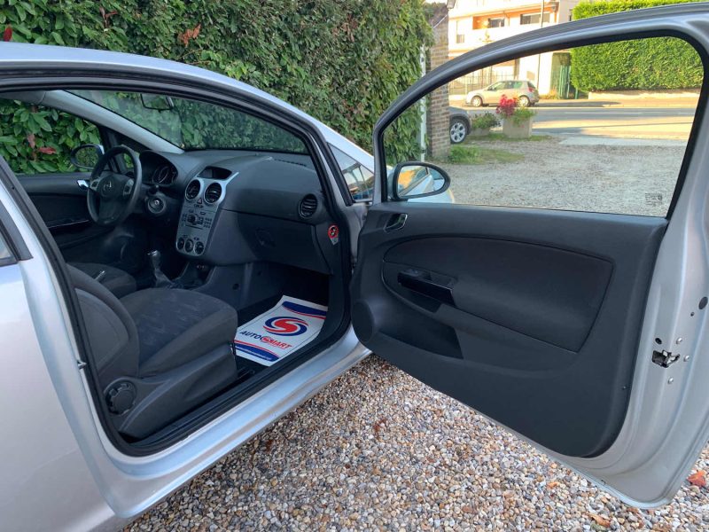 OPEL CORSA 1.2 Twinport  Essentia 3p 2012