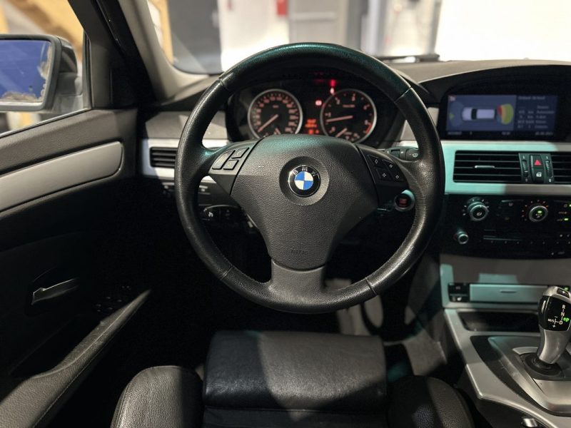 BMW  SERIE 5  e61 530d LCI 235ch BVA 6 - Suivi Complet - 2e Main 2008
