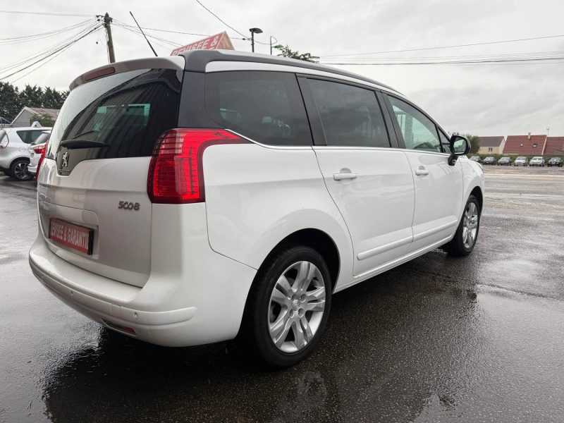PEUGEOT 5008 ALLURE 1.6 HDI 120CV BOITE AUTOMATIQUE EAT6 2015