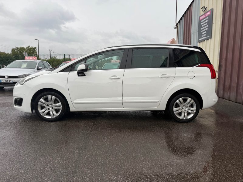 PEUGEOT 5008 ALLURE 1.6 HDI 120CV BOITE AUTOMATIQUE EAT6 2015
