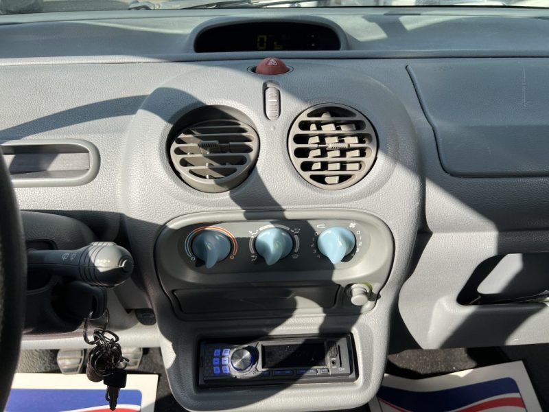 RENAULT TWINGO  1.2 71CV 2ÈME MAIN / ENTRETIEN COMPLET 