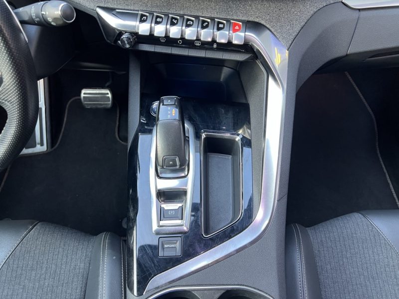 PEUGEOT 3008 1.5 BlueHDi 130ch GT LINE EAT8 - ENTRETIEN COMPLET 2020