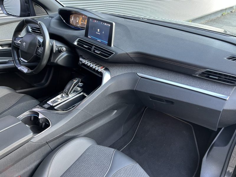 PEUGEOT 3008 1.5 BlueHDi 130ch GT LINE EAT8 - ENTRETIEN COMPLET 2020