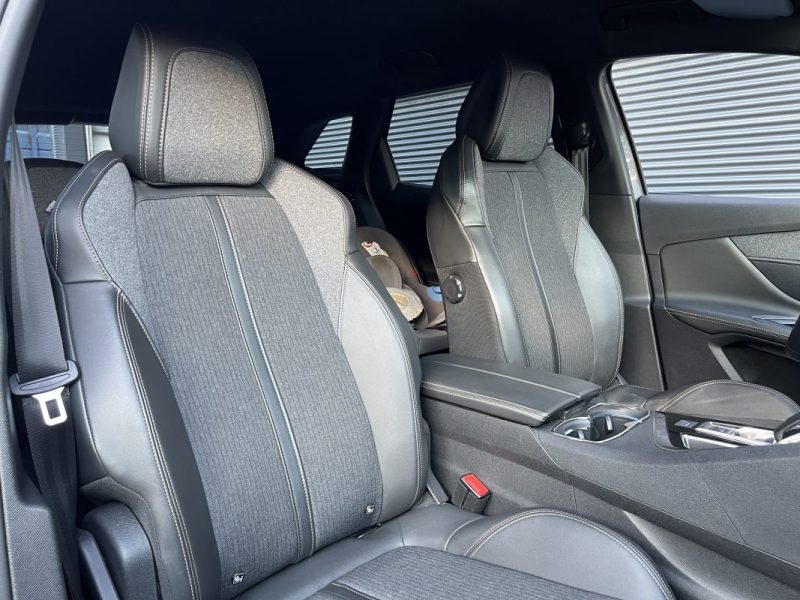 PEUGEOT 3008 1.5 BlueHDi 130ch GT LINE EAT8 - ENTRETIEN COMPLET 2020