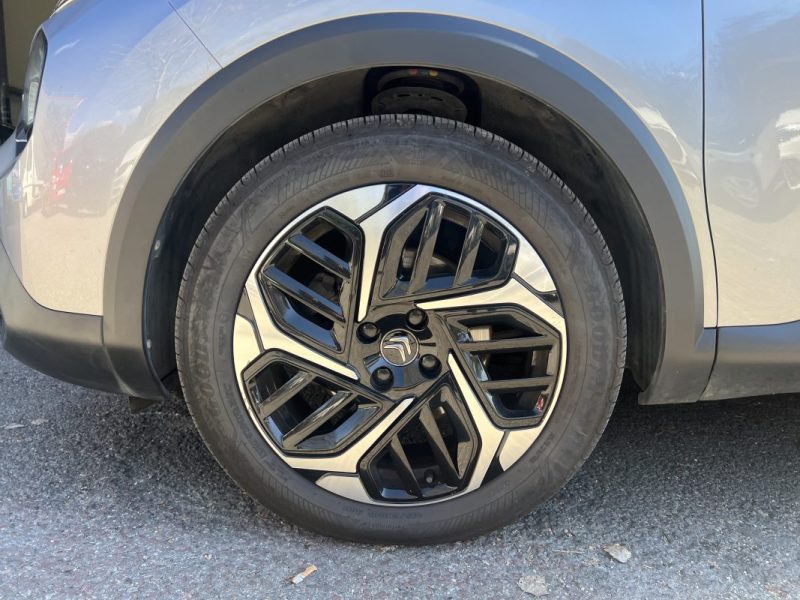 CITROEN C4 III 1.2 130cv EAT8 SHINE - DISTRIBUTION À JOUR 2021