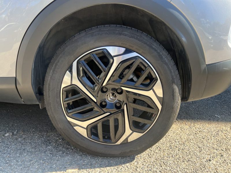 CITROEN C4 III 1.2 130cv EAT8 SHINE - DISTRIBUTION À JOUR 2021