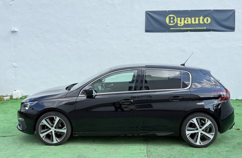 PEUGEOT 308 PEUGEOT 308 1.2 130 CV S&S GT LINE / COURROIE EFFECTUÉE .