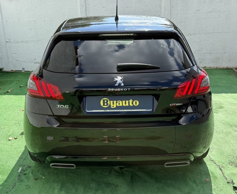PEUGEOT 308 PEUGEOT 308 1.2 130 CV S&S GT LINE / COURROIE EFFECTUÉE .