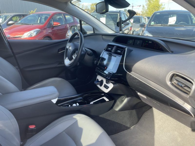 TOYOTA PRIUS 4 LOUNGE TVA RECUPERABLE / Entretien Toyota - Audio JBL - Caméra AR - Sièges Chauffants