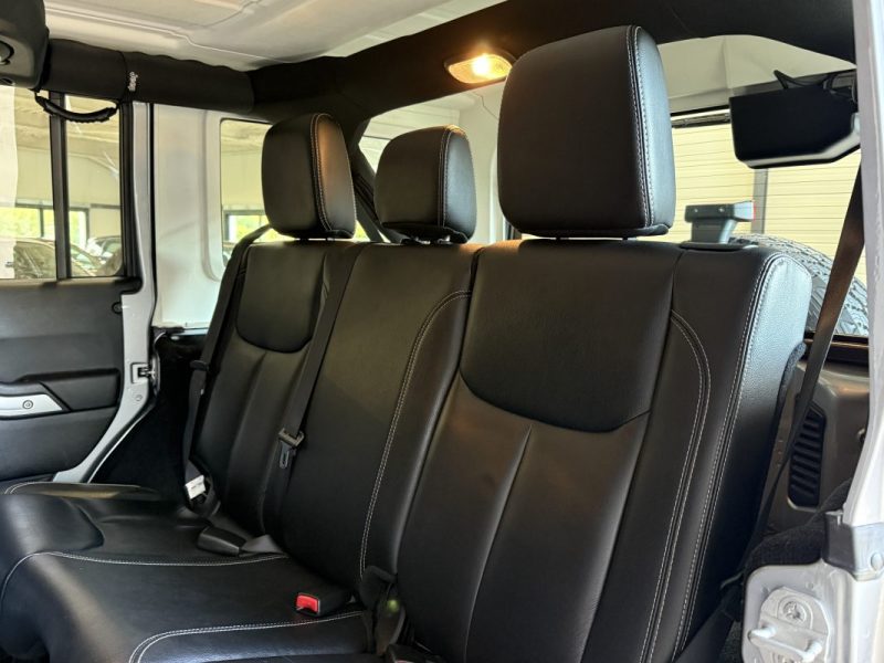 Jeep Wrangler Sahara 2015 JKU UNLIMITED Sahara 3.6 V6 284cv 4WD - APPLE CARPLAY - CAMERA DE RECUL