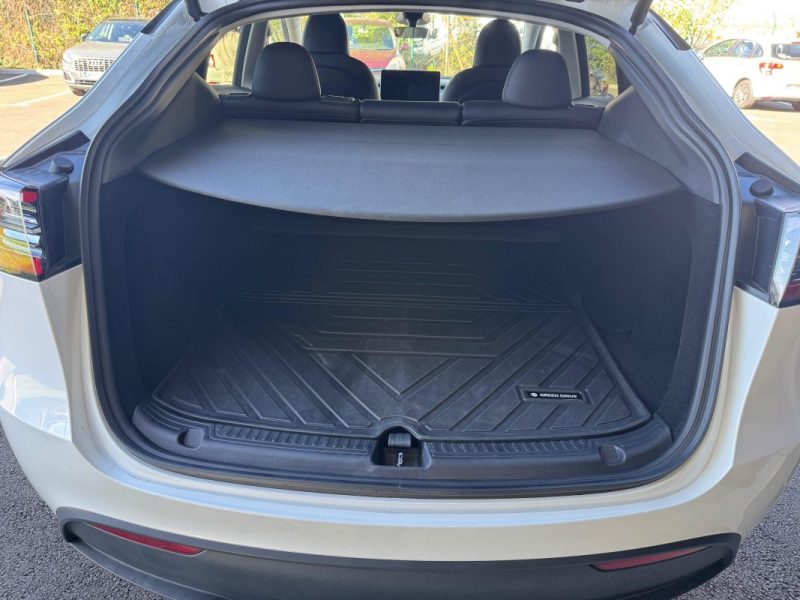 Tesla Model Y Long Range RWD 