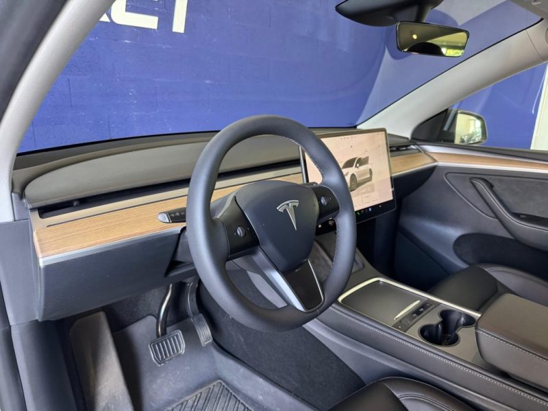 Tesla Model Y Long Range RWD 