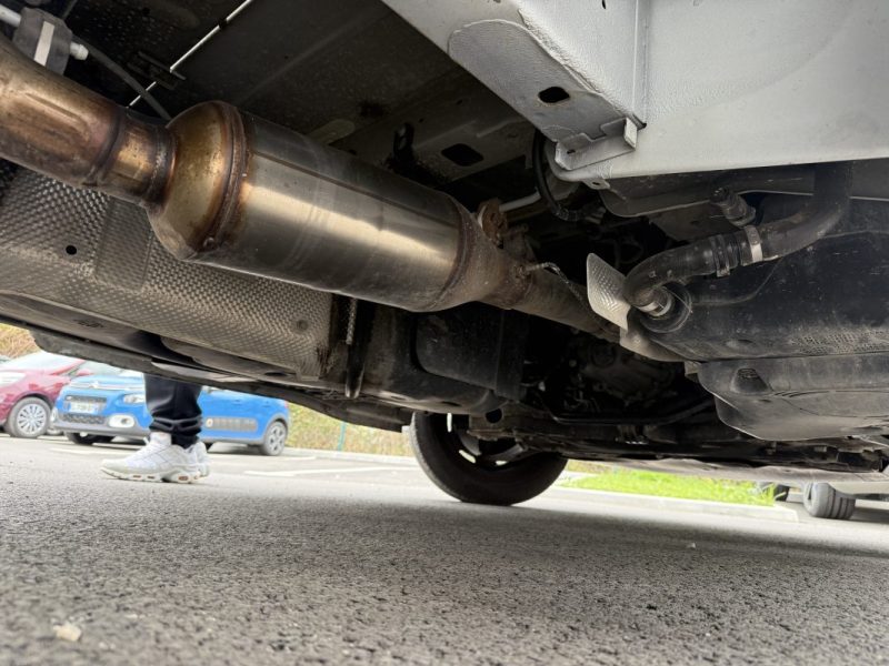 Renault Master III (3) Benne 165 DCI 163cv - VERIN 5.5T - GPS 